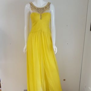 BCBGMAXAZRIA HARLO GOWN YELLOW SIZE 10